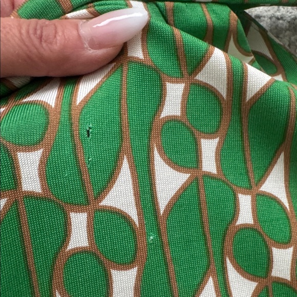 Diane Von Furstenberg Silk Green Patterned 3/4 Sleeve Dress Size 10 - Picture 6 of 7